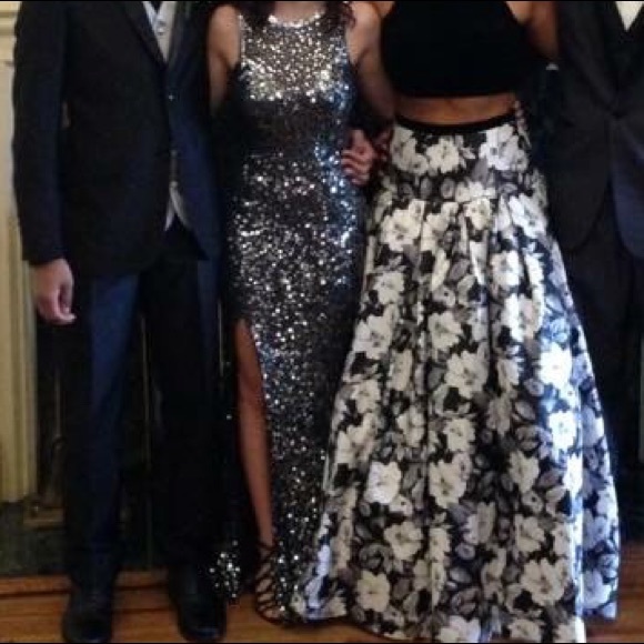 Elegant Primavera Sequined Prom Dress - Picture 5 of 7